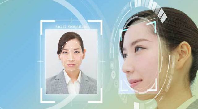 顔認証